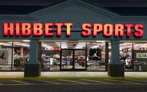 what time does hibbett sports close